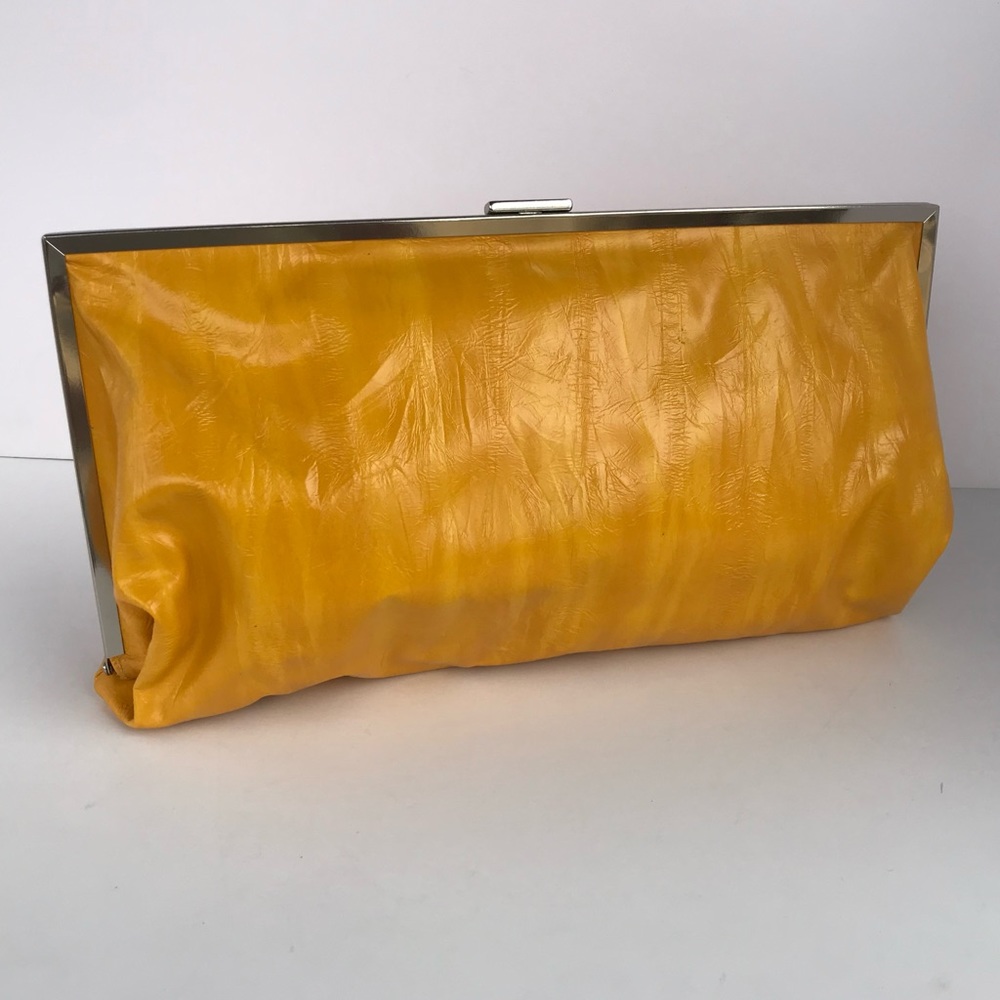 Yellow clutch with frame